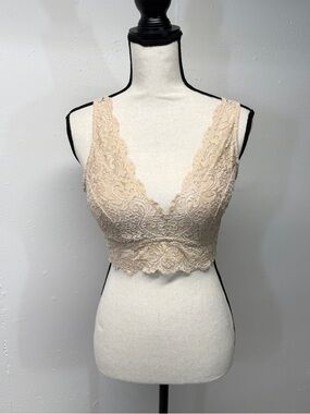 smart & sexy Lace Bralette in Nude size lg